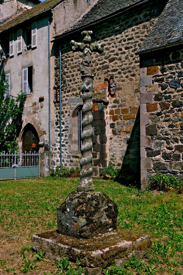 A Cercles - Neussargues-Moissac