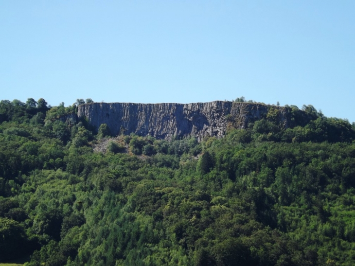 Roche de Milhac (une partie) - Saignes