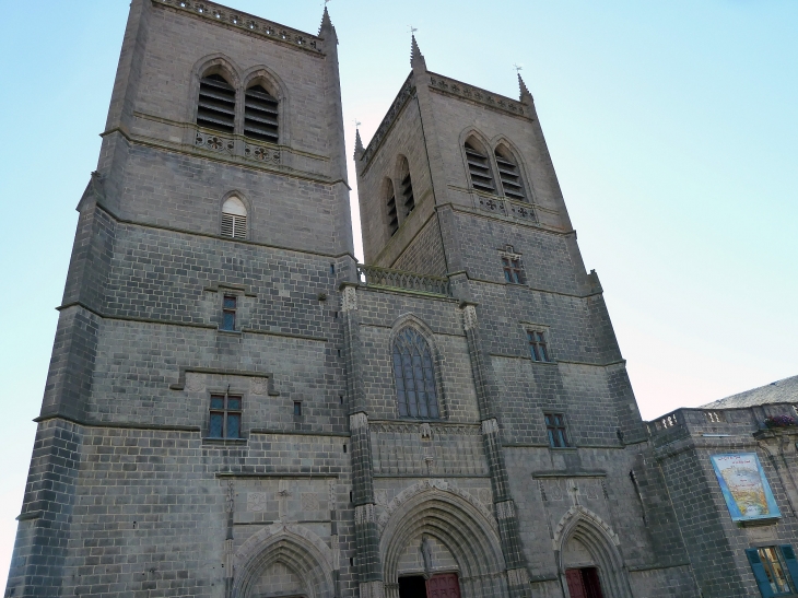 La cathédrale - Saint-Flour