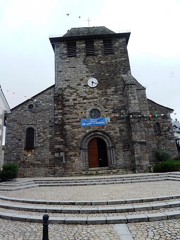L'église - Saint-Mamet-la-Salvetat
