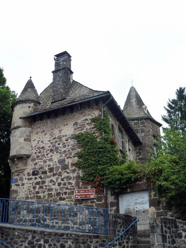 La maison du chevalier des Huttes - Vic-sur-Cère