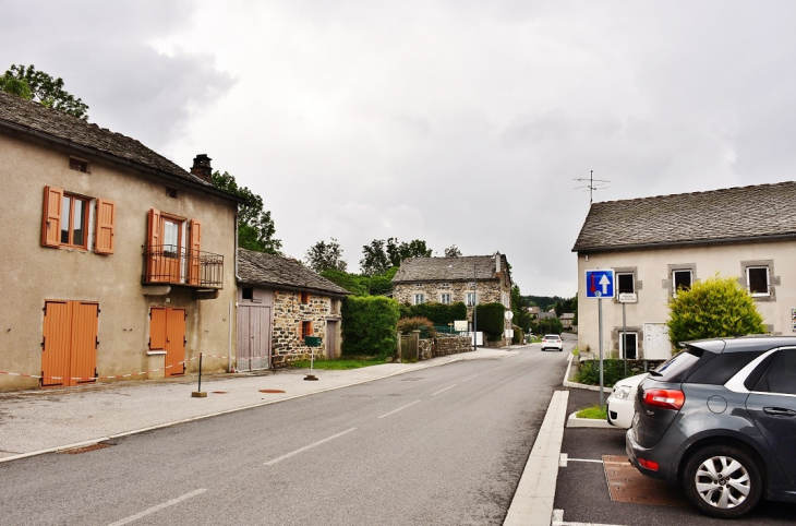 La Commune ( recharinges ) - Araules