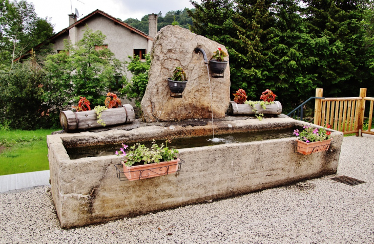 Fontaine - Araules