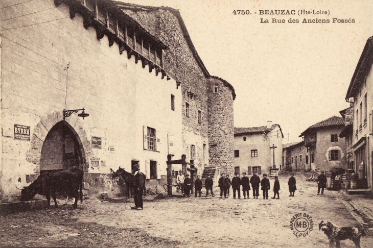 La rue des Anciens Fossés - Beauzac