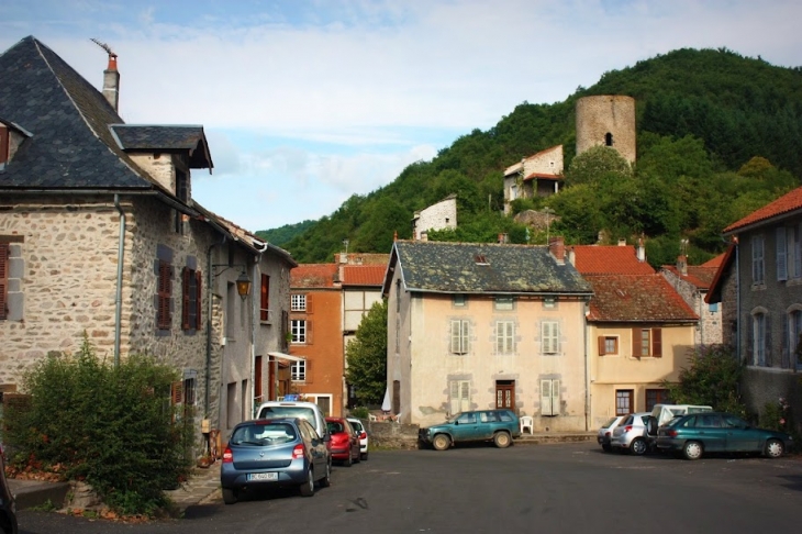 Blesle village