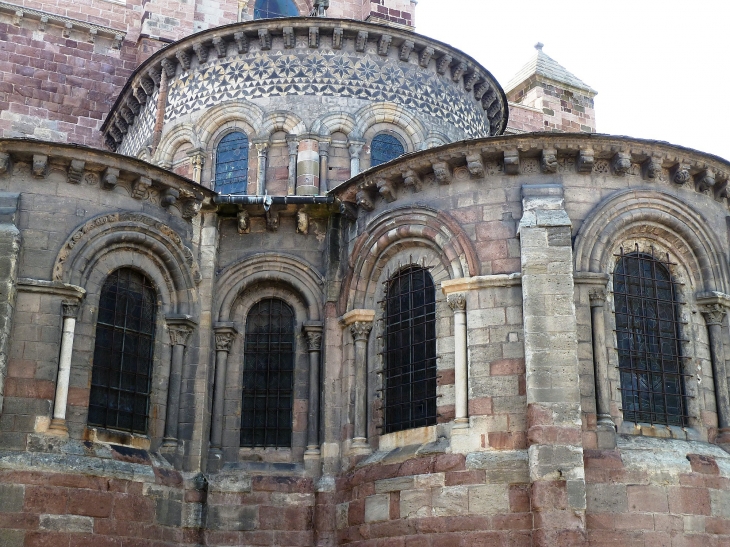 La basilique saint Julien : chevet - Brioude