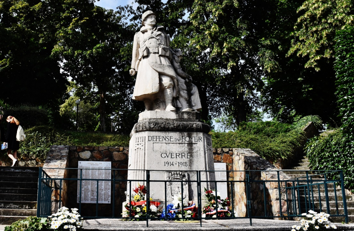 Monument-aux-Morts - Brioude