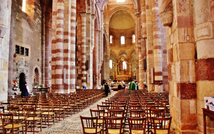  Basilique St Julien - Brioude