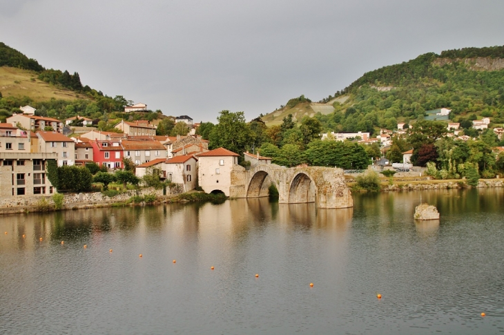 Ruines d'un Pont-Vieux - Brives-Charensac