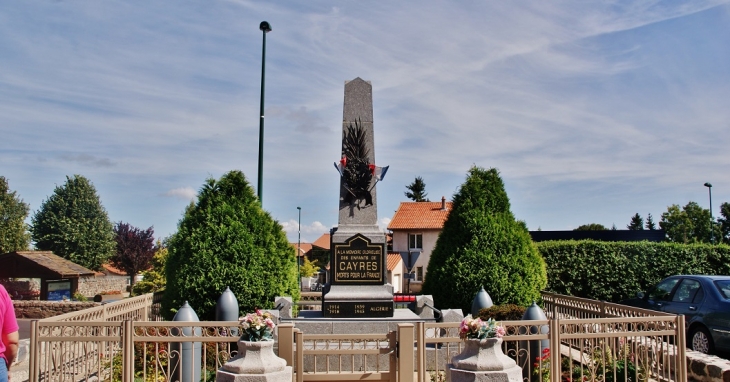 Monument aux Morts - Cayres