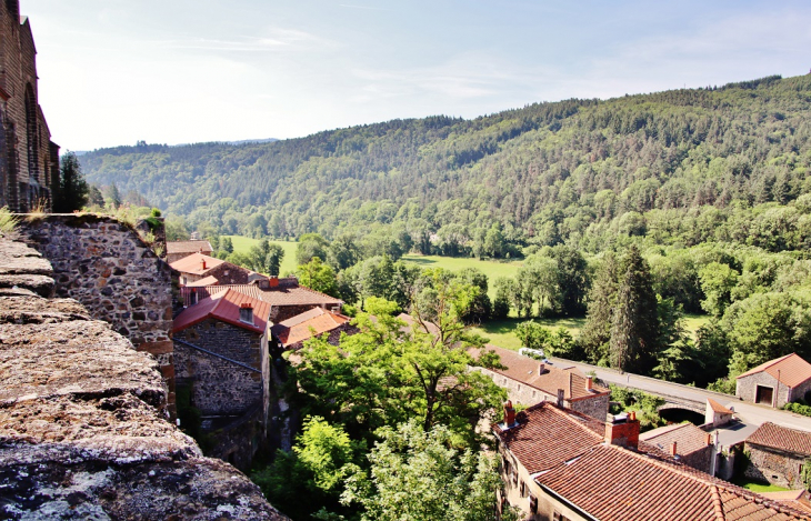 La Commune - Chanteuges