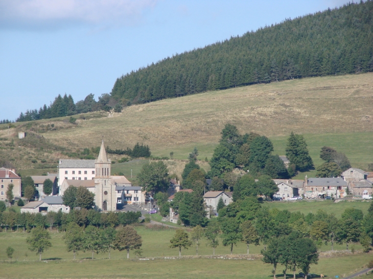 Le village de Chaudeyrolles