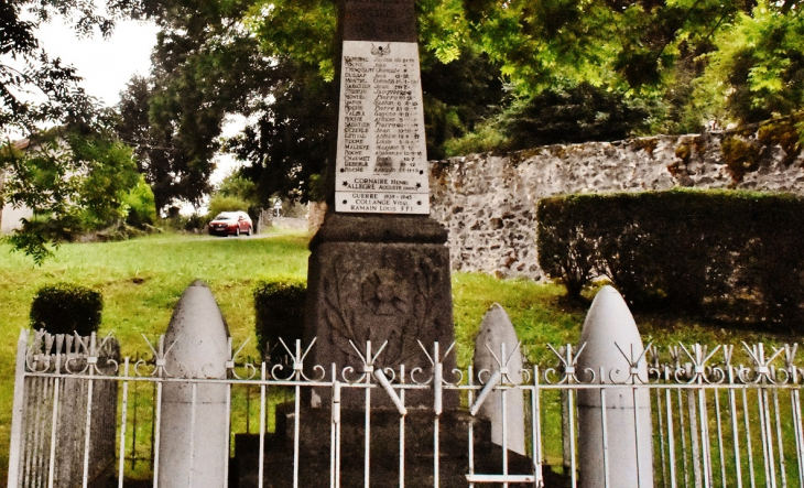 Monument-aux-Morts - Chilhac