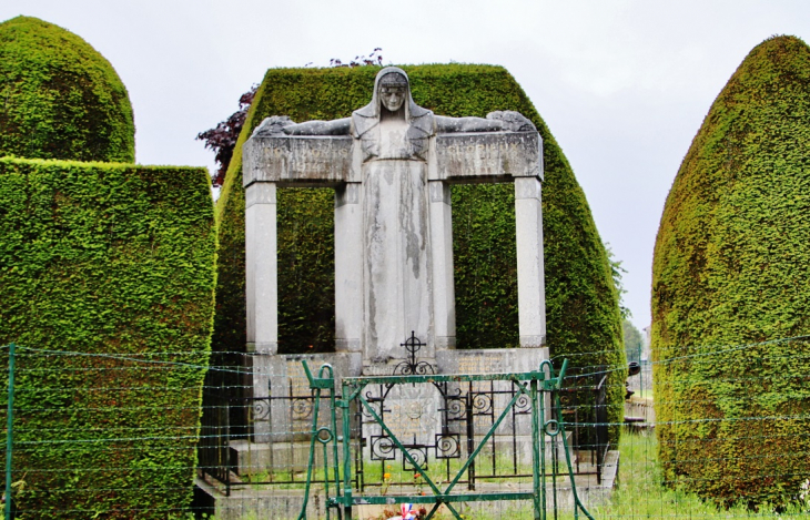 Monument-aux-Morts - Fix-Saint-Geneys