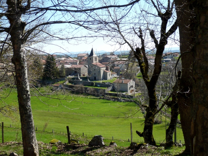 Vue sur le village. - Grèzes