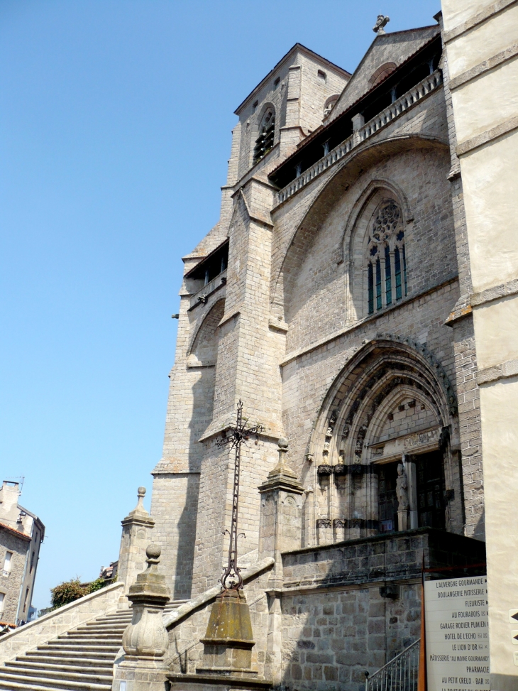 Portail-de-l'abbatiale Saint-Robert. - La Chaise-Dieu