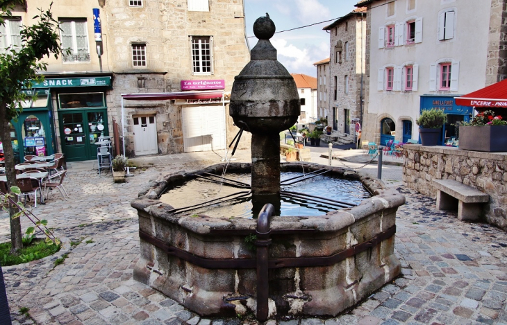 La Commune - La Chaise-Dieu