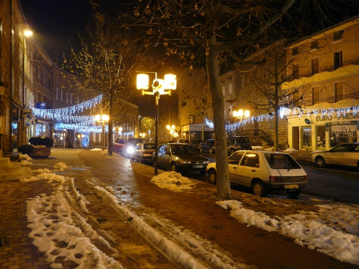 Langeac la nuit.