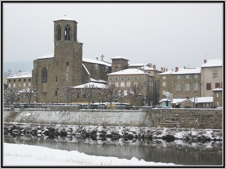 Le quai et l'église St-Gal - Langeac