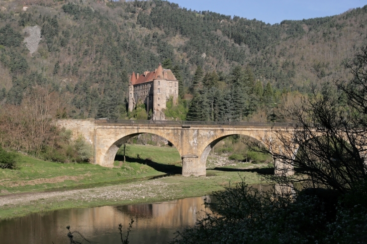 Lavoûte sur Loire - le château er la Loire - Lavoûte-sur-Loire