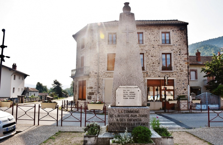 Monument-aux-Morts - Lavoûte-sur-Loire