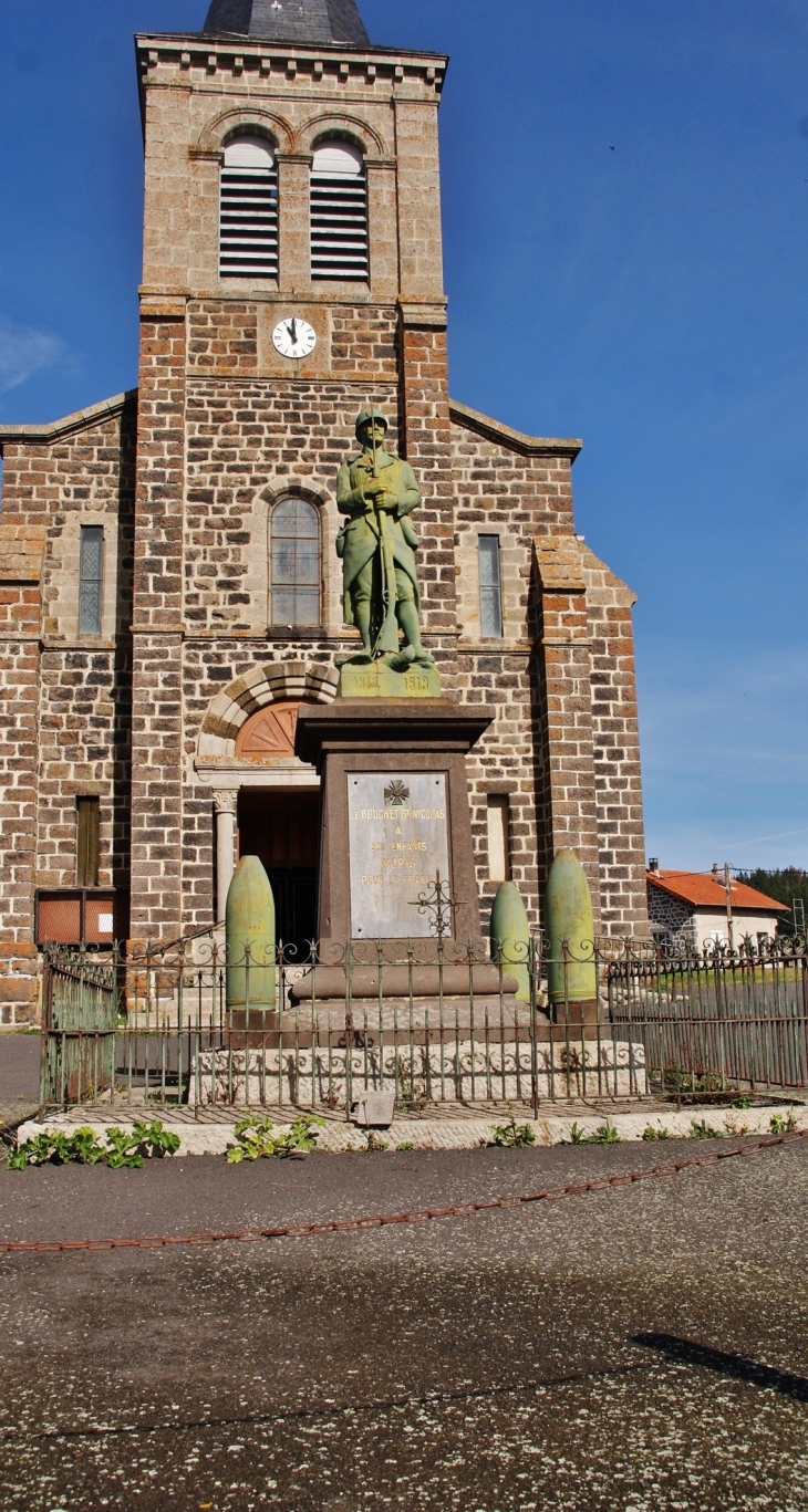 Monument aux Morts - Le Bouchet-Saint-Nicolas