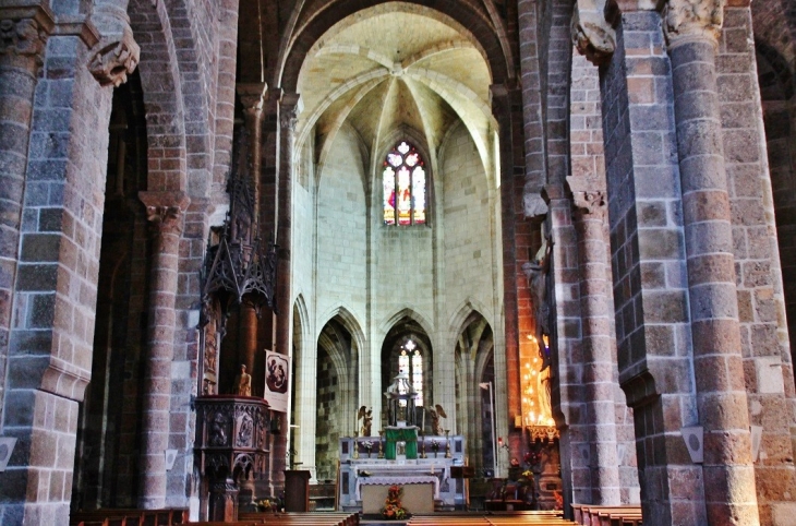 Abbatiale  - Le Monastier-sur-Gazeille