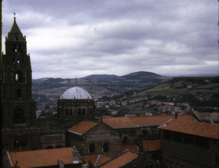 Une vue de la ville - Le Puy-en-Velay