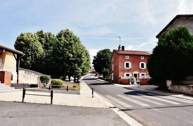 La Commune - Mazeyrat-d'Allier