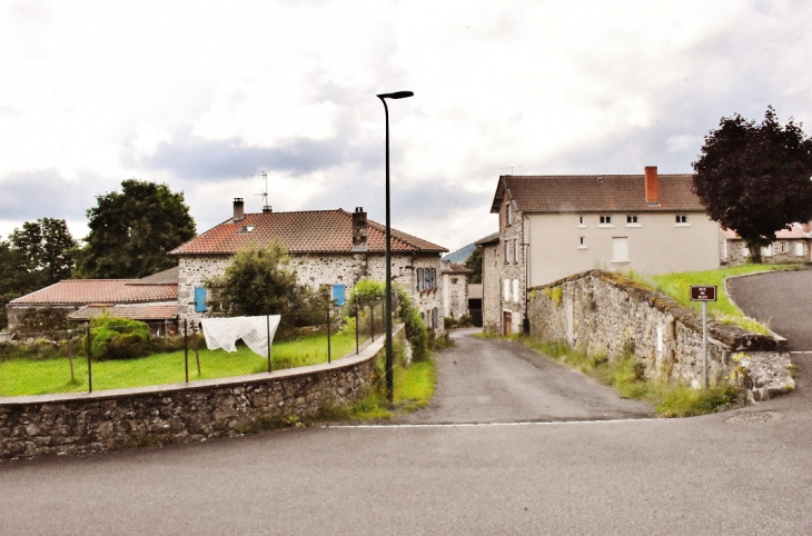 La Commune - Monlet