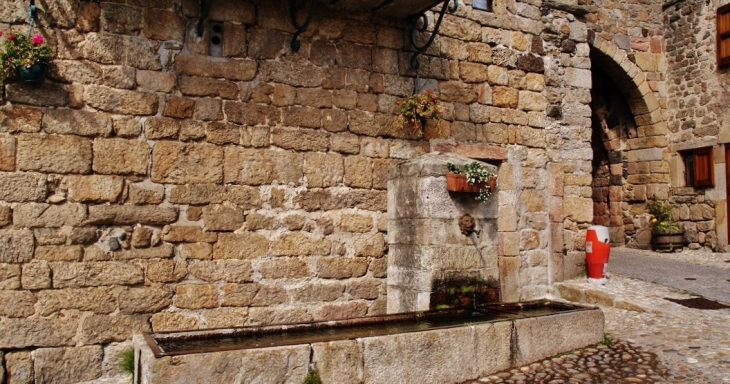 Fontaine - Pradelles