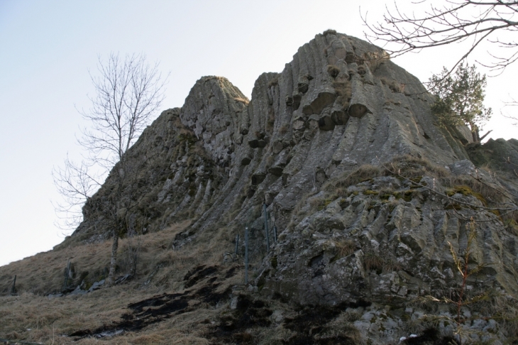 Queyrières - orgues basaltiques