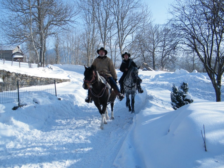 RETOUR DE BALADE HIVERNALE A MONEDEYRES - Queyrières