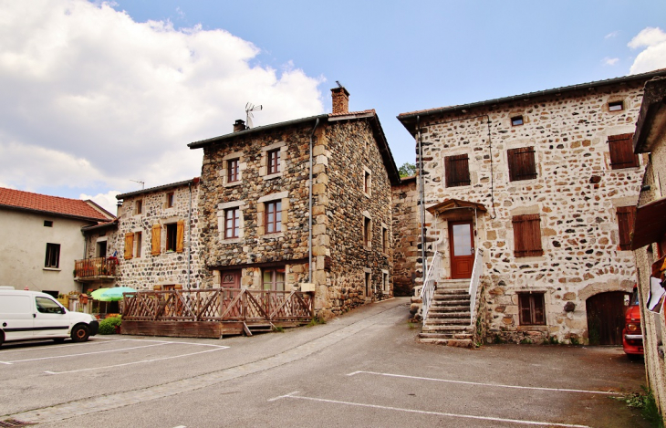 La Commune - Roche-en-Régnier