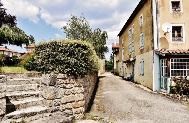 La Commune - Saint-André-de-Chalencon