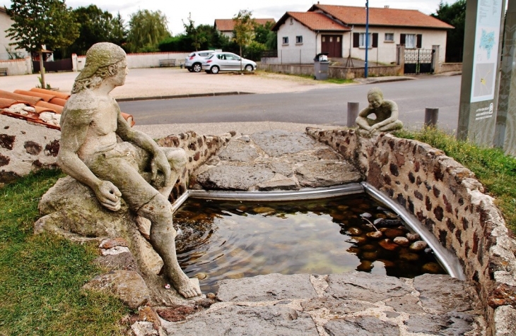 Fontaine - Saint-Christophe-sur-Dolaison