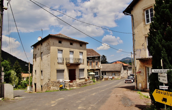 La Commune - Saint-Étienne-Lardeyrol