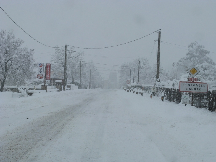 Dimanche sous la neige - Saint-Georges-d'Aurac