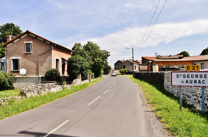 La Commune - Saint-Georges-d'Aurac