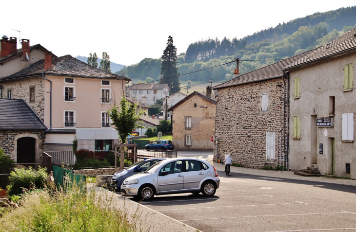 La Commune - Saint-Hostien