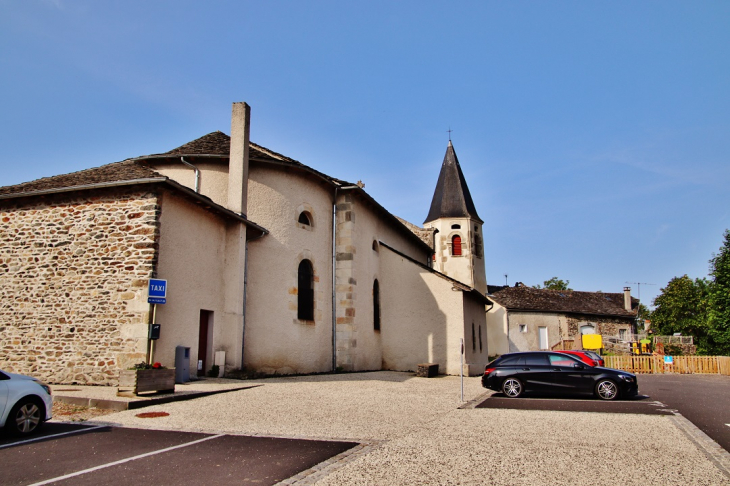 ++église St Pierre - Saint-Hostien