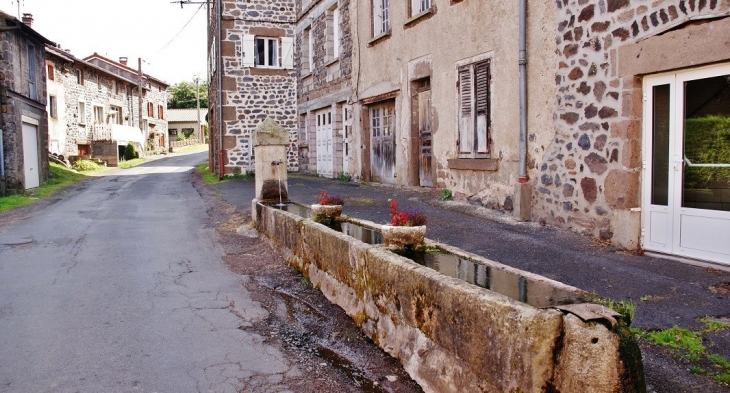 L'Abreuvoir - Saint-Jean-de-Nay