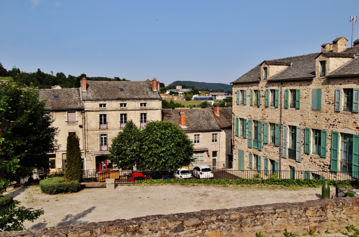 La Commune - Saint-Julien-Chapteuil