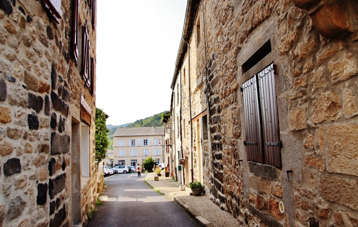 La Commune - Saint-Julien-Chapteuil