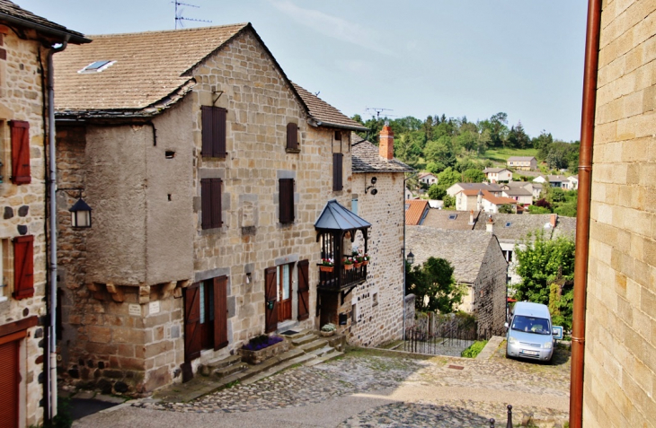 La Commune - Saint-Julien-Chapteuil