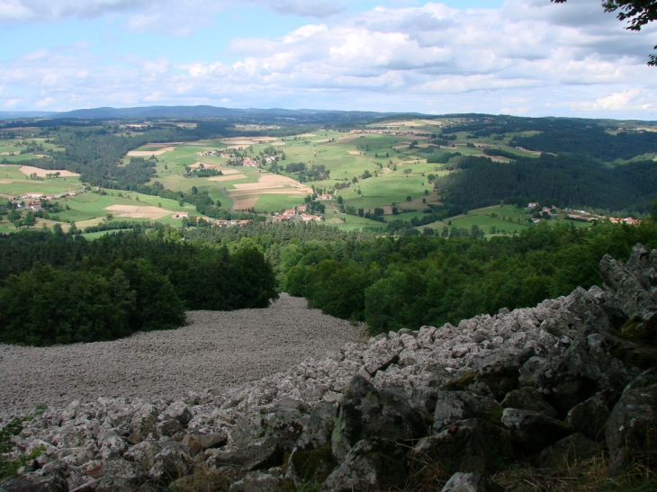 La coulée de lave - Saint-Julien-d'Ance