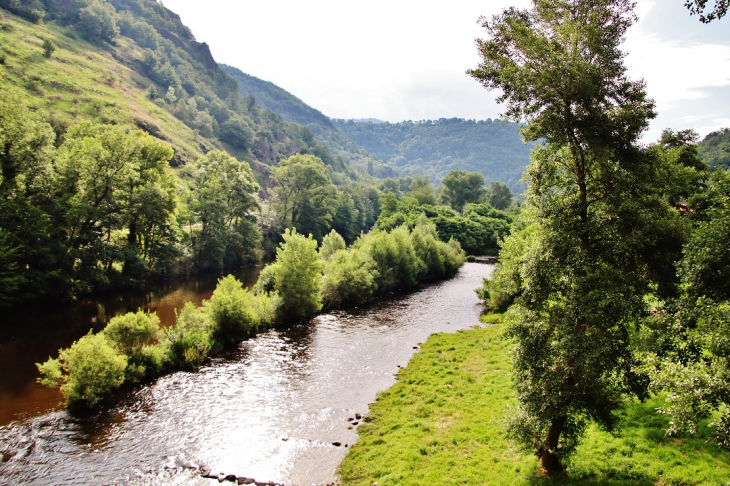 L’allier - Saint-Julien-des-Chazes