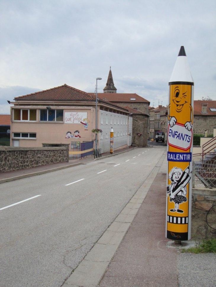 Saint-Pal-de-Mons (43620) école 