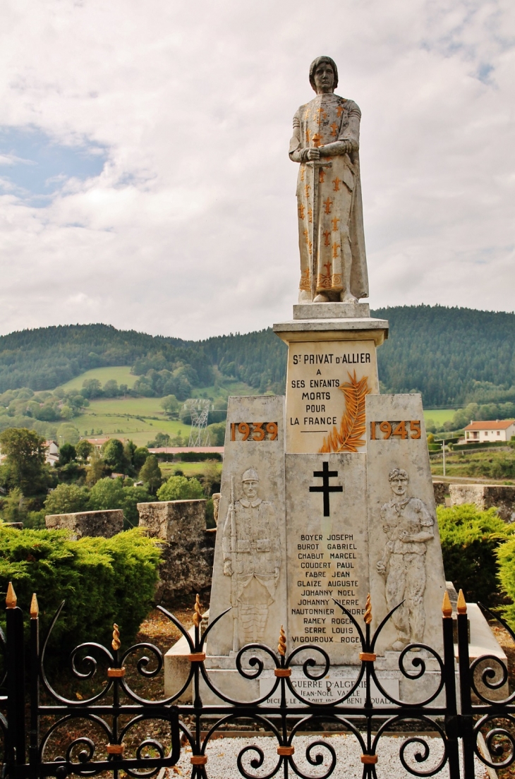 Monument aux Morts - Saint-Privat-d'Allier