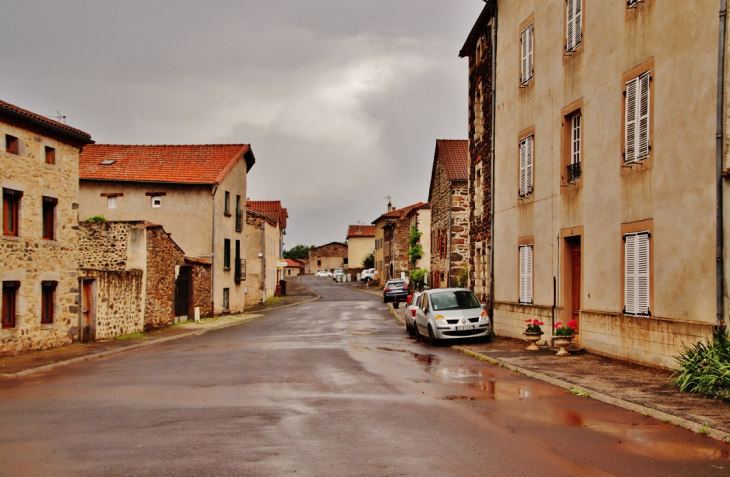 La Commune - Sainte-Eugénie-de-Villeneuve